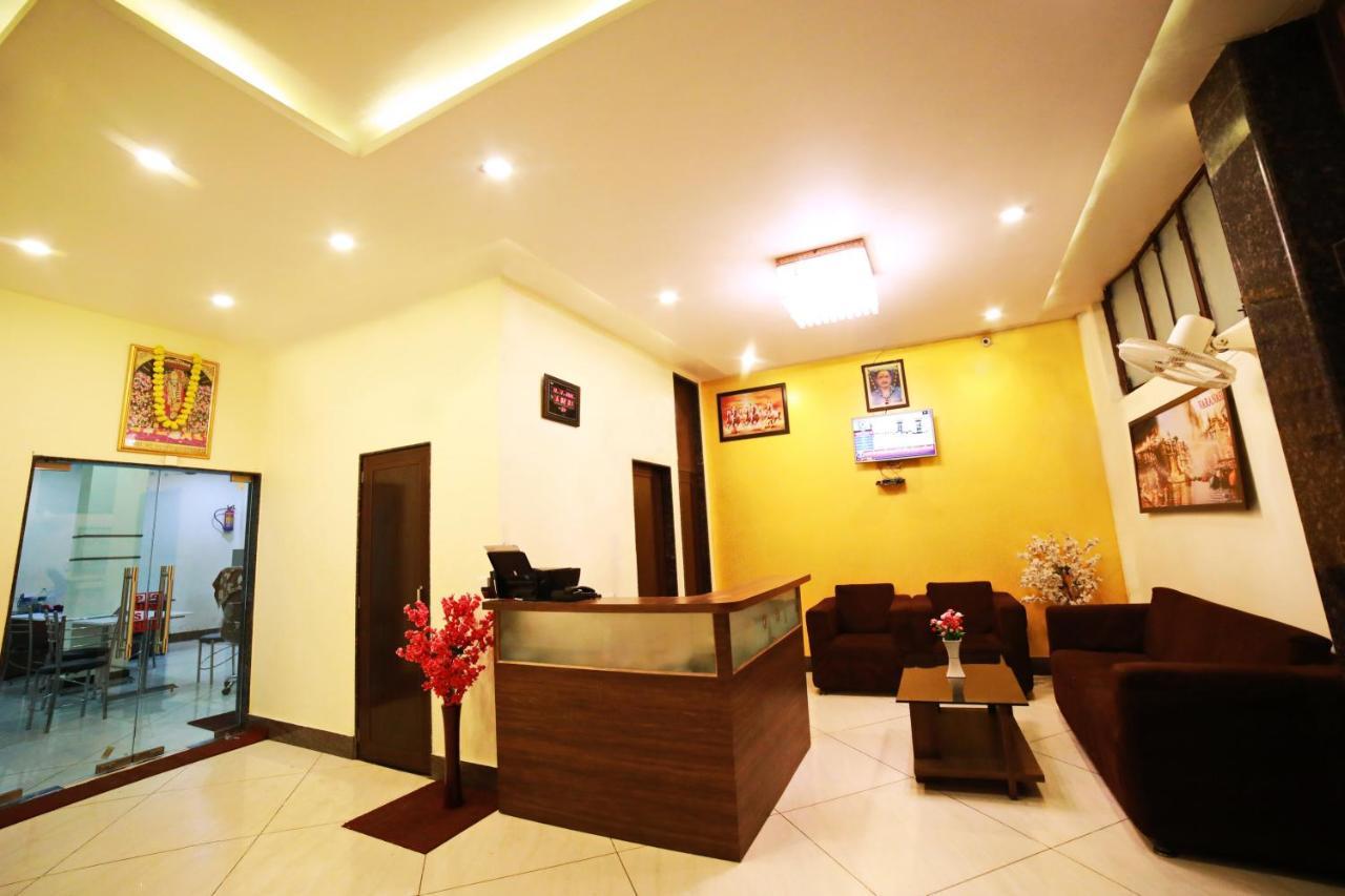 Oyo 16708 Sada Shiv Guest House Varanasi Esterno foto