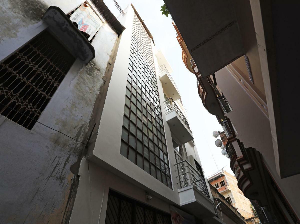 Oyo 16708 Sada Shiv Guest House Varanasi Esterno foto